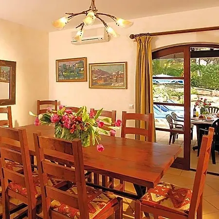 Olhos De Agua Sleeps 8 Pool Air Con T433420 Villa *